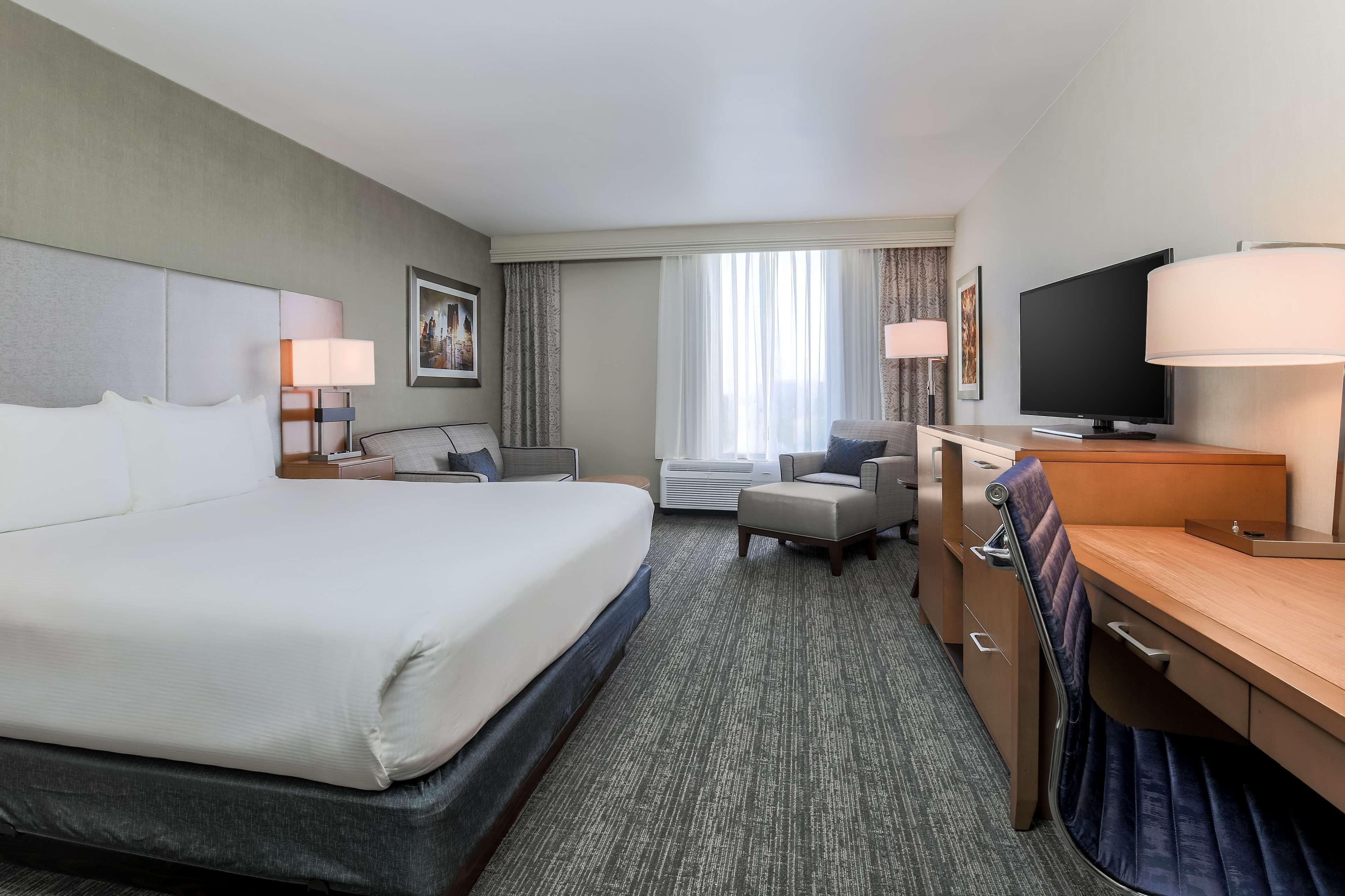 Hotel Doubletree By Hilton Atlanta Airport à College Park Extérieur photo