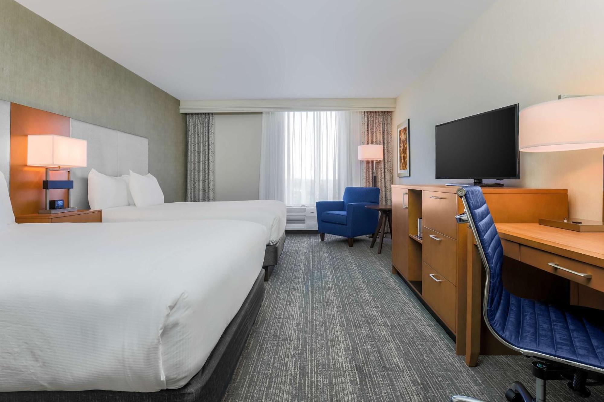 Hotel Doubletree By Hilton Atlanta Airport à College Park Extérieur photo