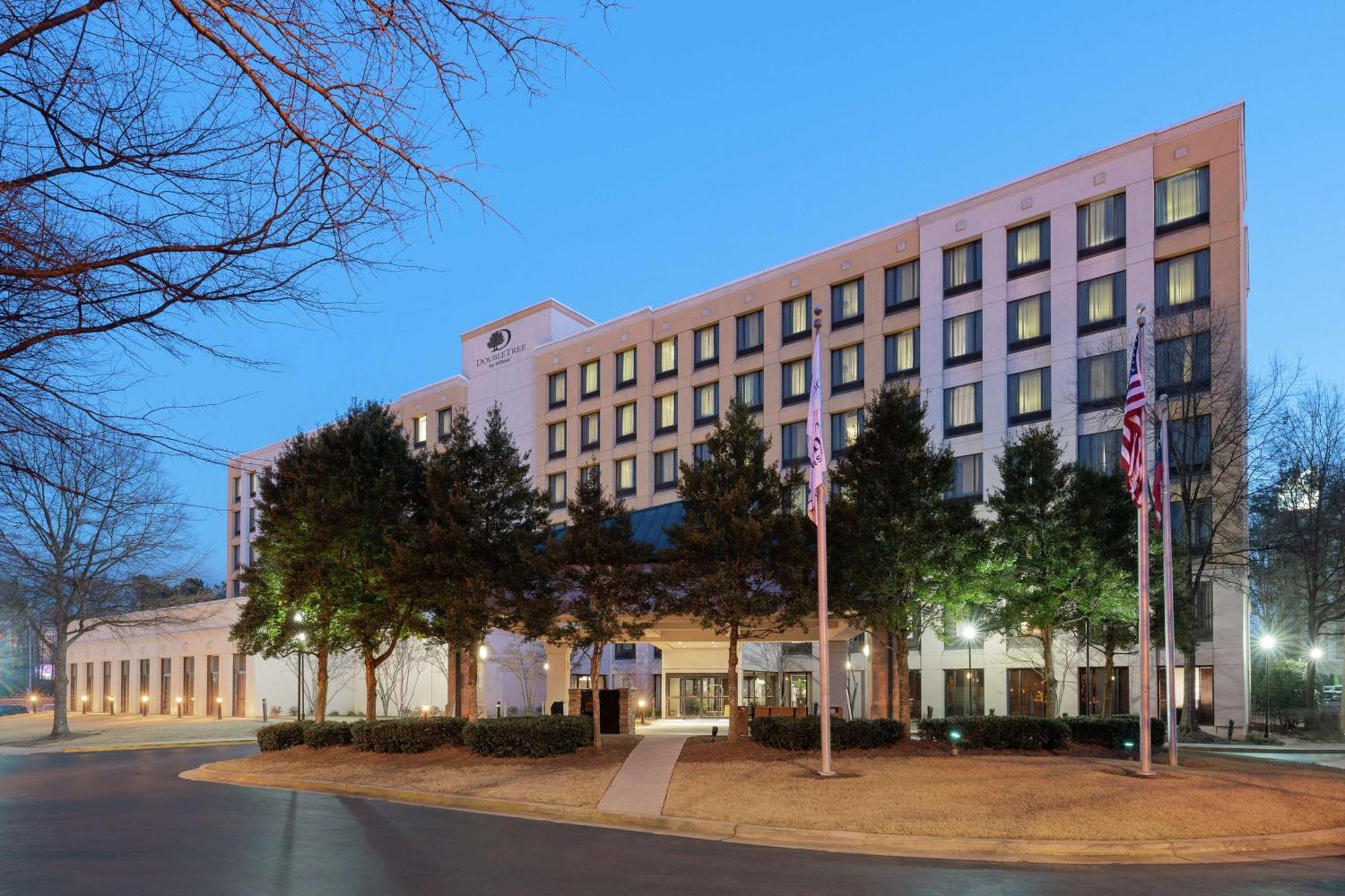 Hotel Doubletree By Hilton Atlanta Airport à College Park Extérieur photo