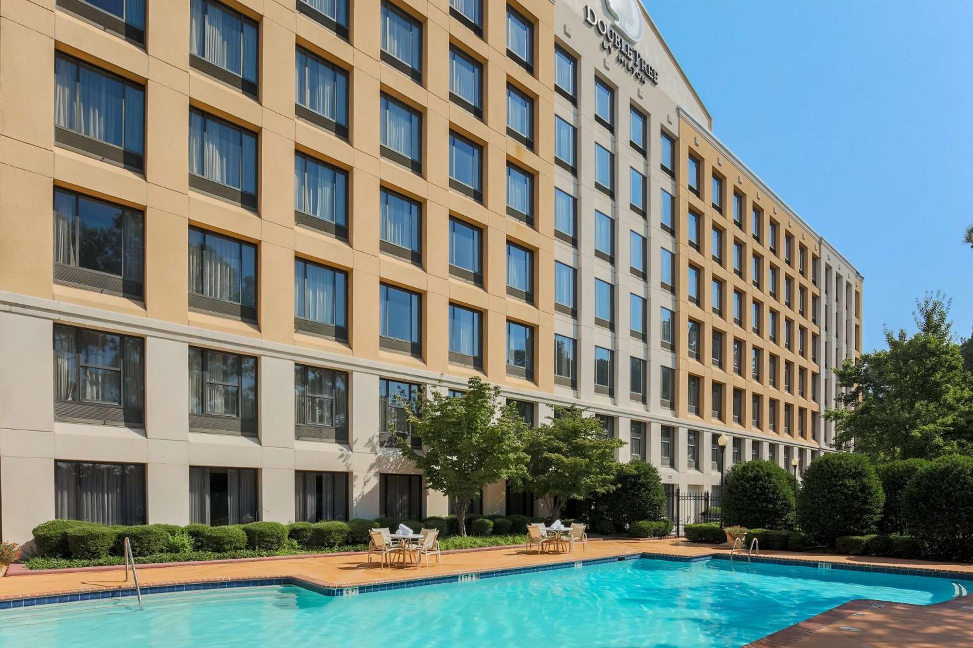 Hotel Doubletree By Hilton Atlanta Airport à College Park Extérieur photo