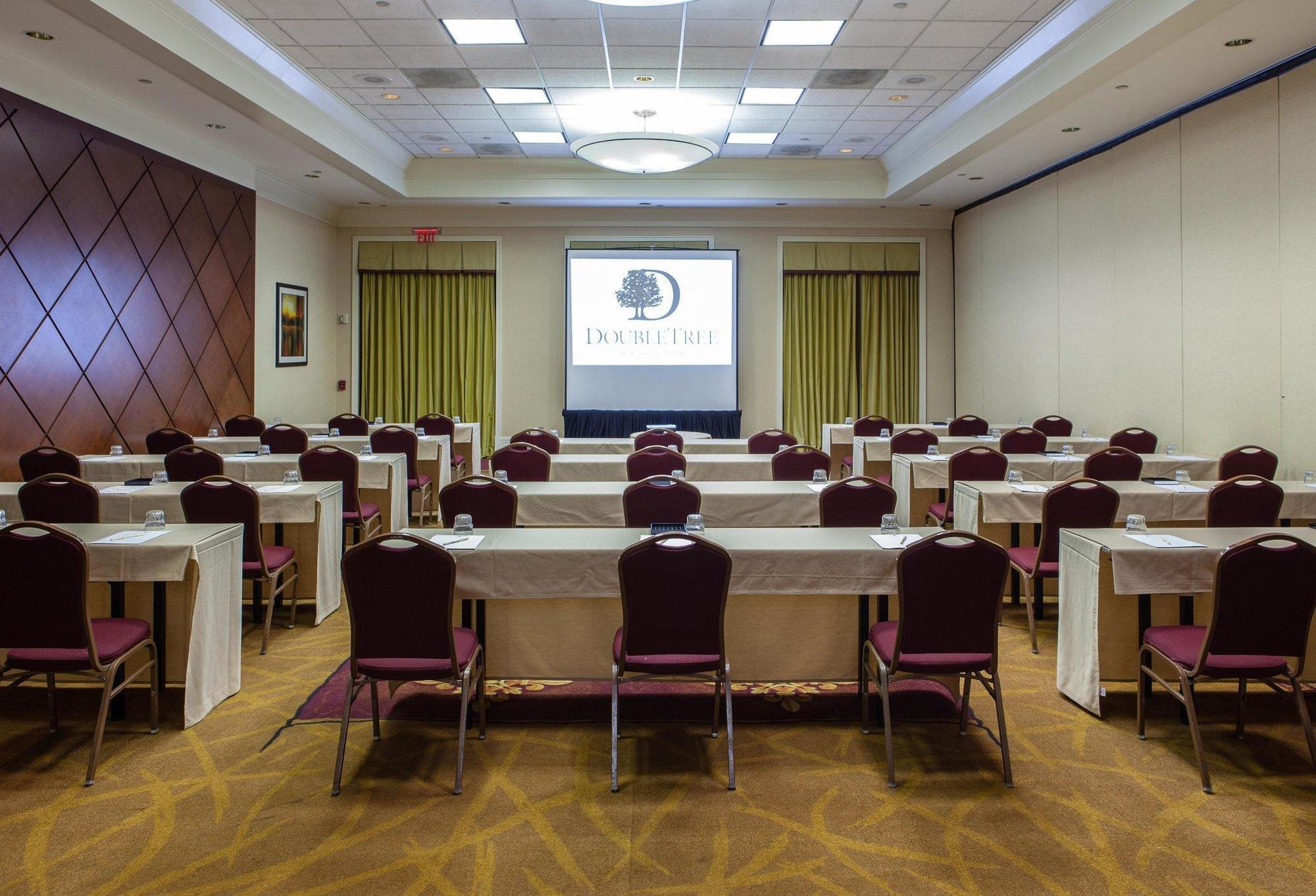 Hotel Doubletree By Hilton Atlanta Airport à College Park Extérieur photo