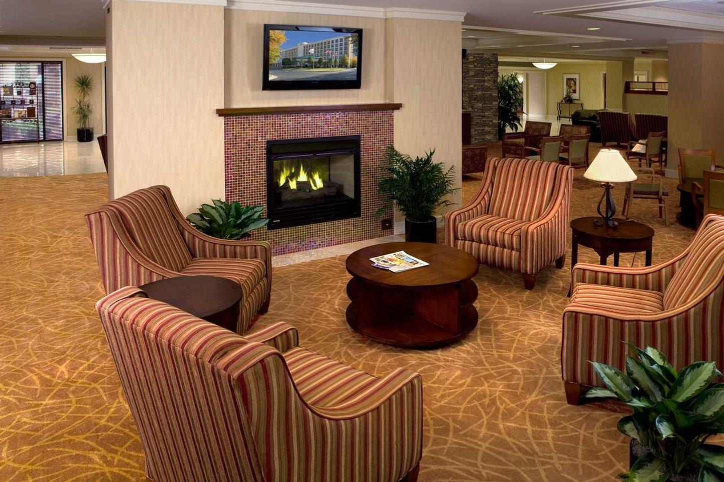 Hotel Doubletree By Hilton Atlanta Airport à College Park Extérieur photo